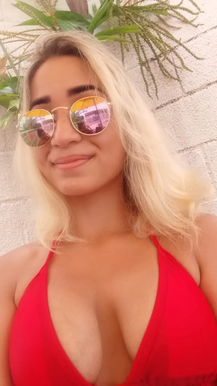 loirinha dando pro chefe pra subir de cargo image 2