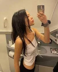 babyme1a insta asian model image 2