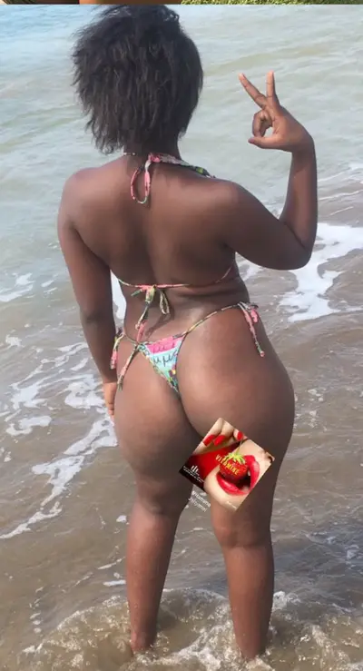 🤤😍‼️‼️Fat ass wants you to empty your balls on her ass🤤🤤😍‼️‼️ cover image