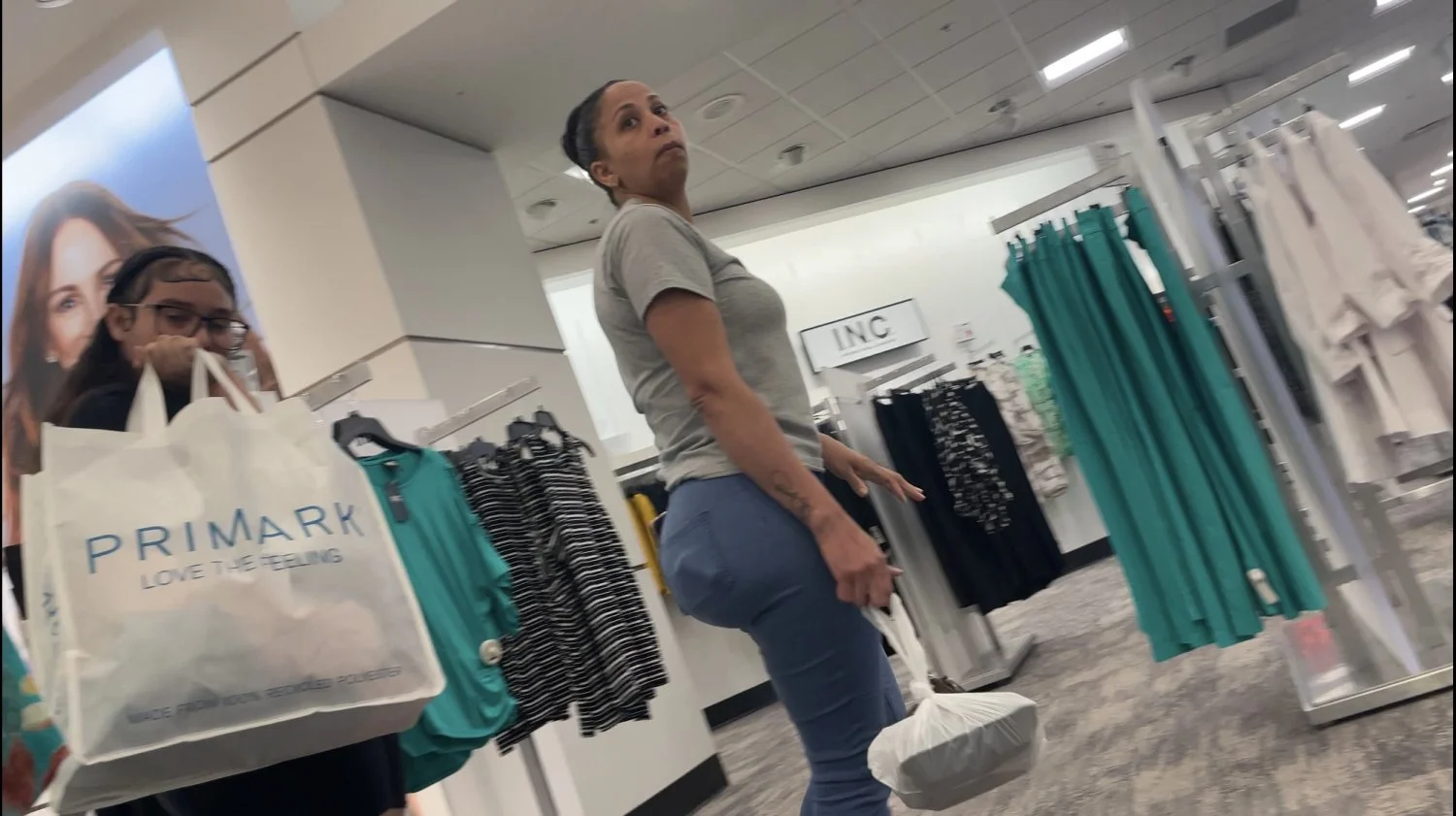 Thick Bubble Booty in jeans Iran Slut Stalk image 4