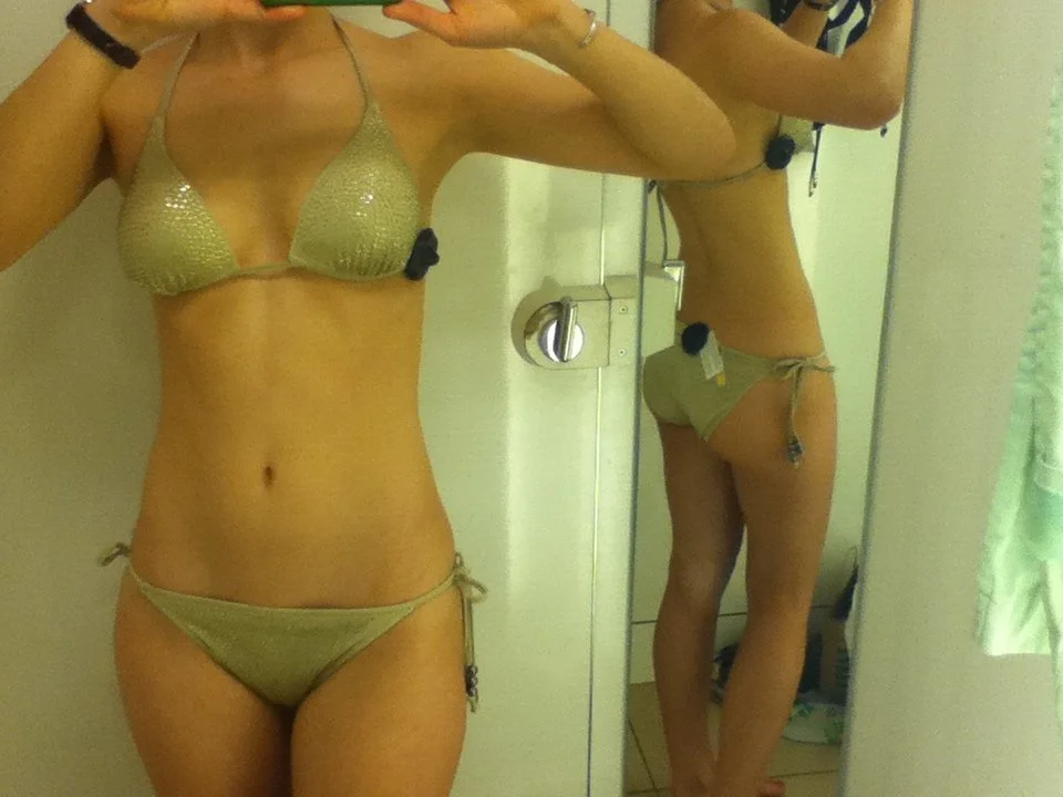 Bikini changing room main image