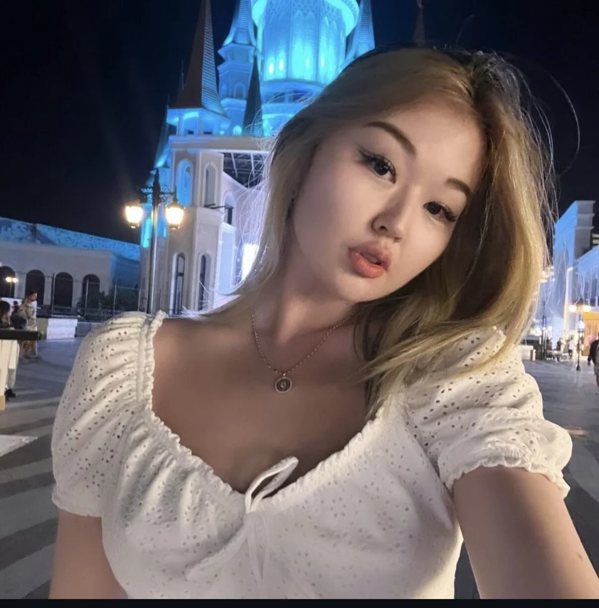 Chia Hottest Asian camgirl unlimited squirt Leaks image 3