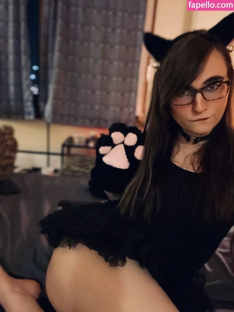 Found her, she is pretty when she doesn't scowl, and a nice phat Shecock. Pretty butt of course image 4