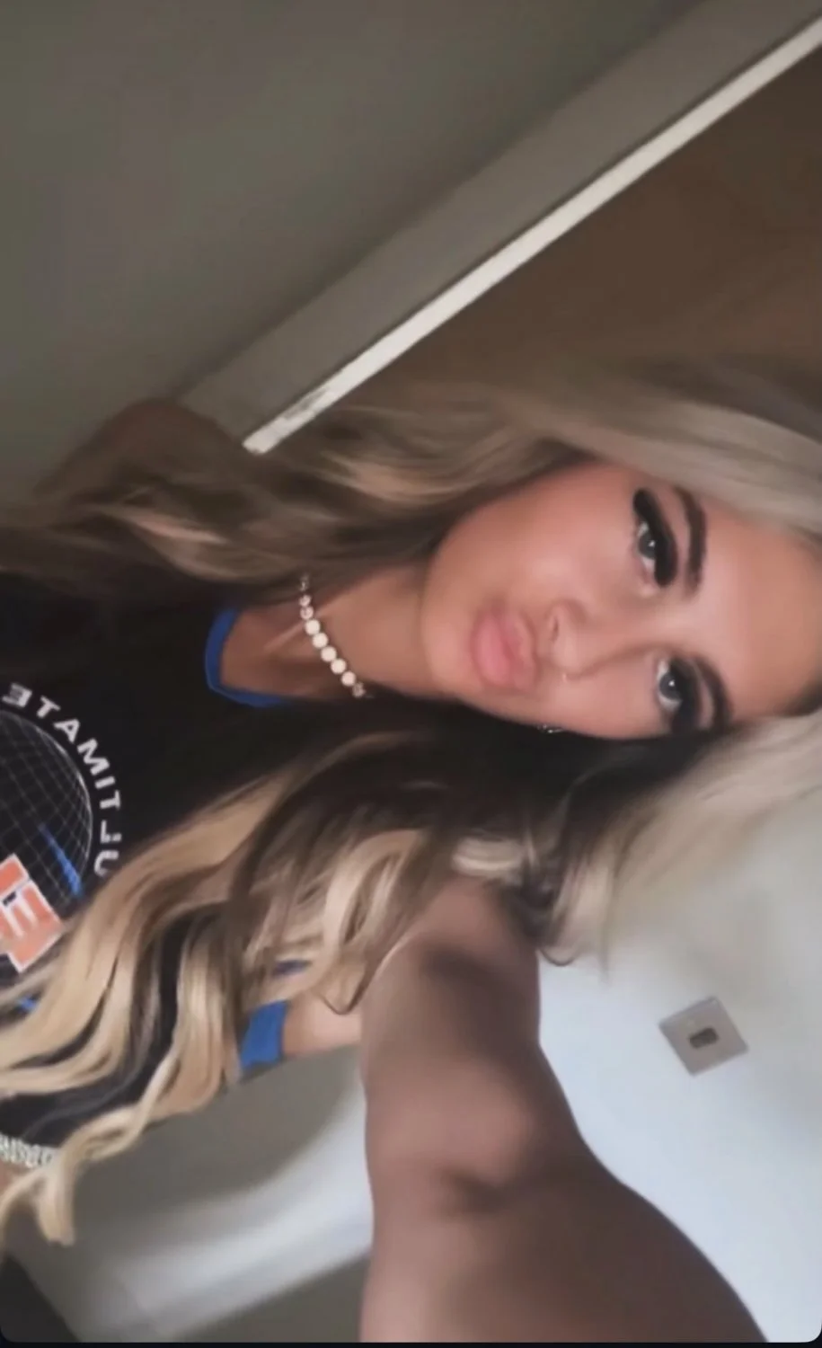 New webslut Naoise image 2