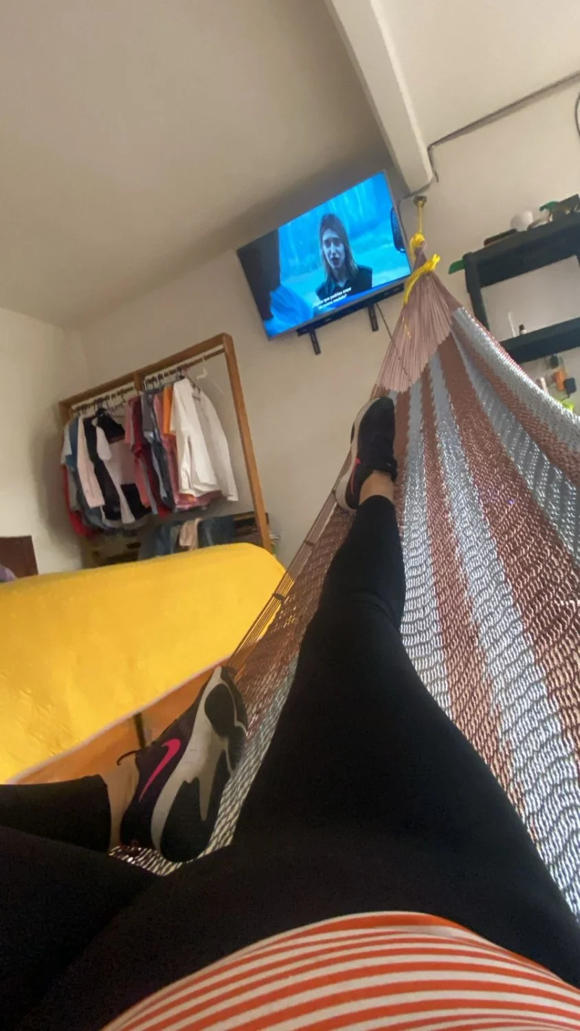 Gorda me enseña su frentota image 2