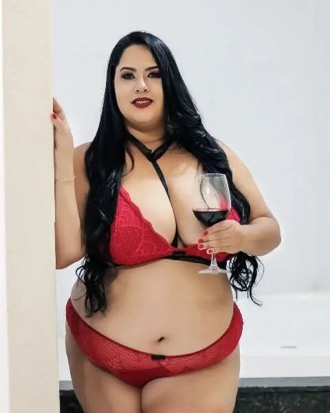 Gordinhas sem vergonha de lingerie image 3