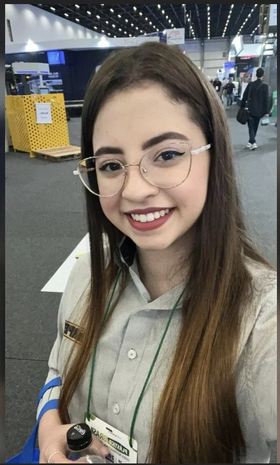 Le gusta chupar en publico image 3