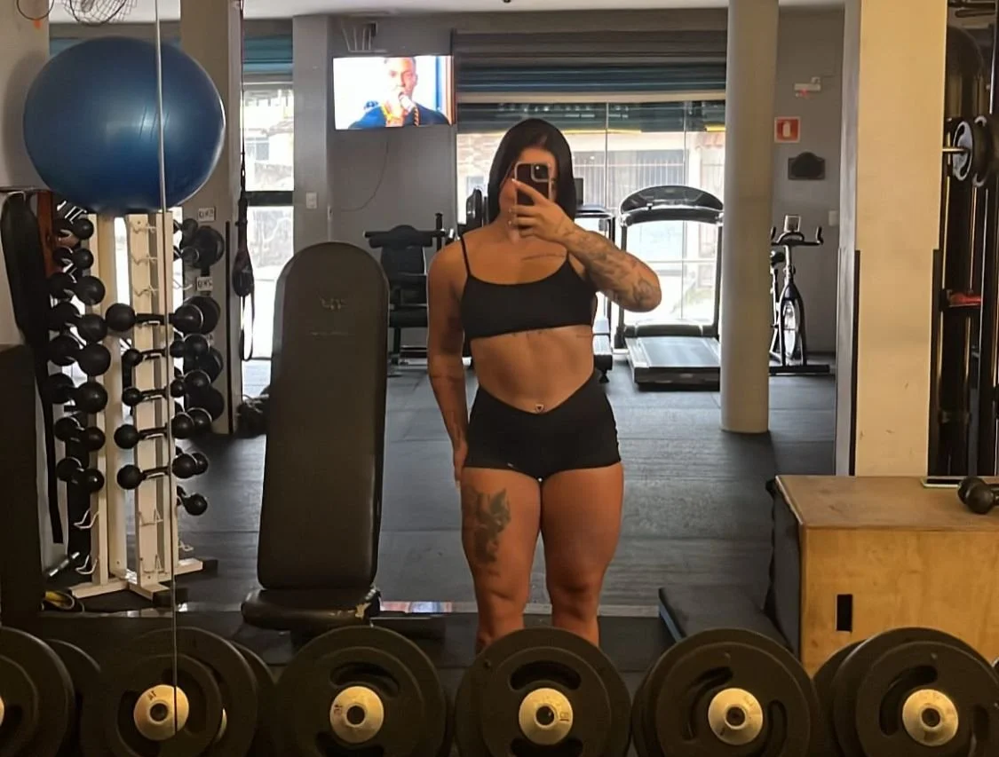 Gostosa influencer de academia image 8