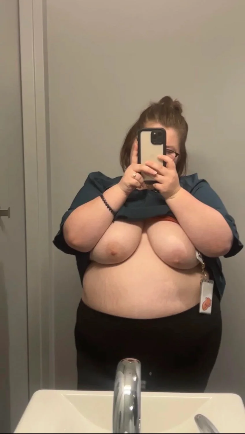 Midwest BBW addicted to flashing her plump body in public restrooms image 2