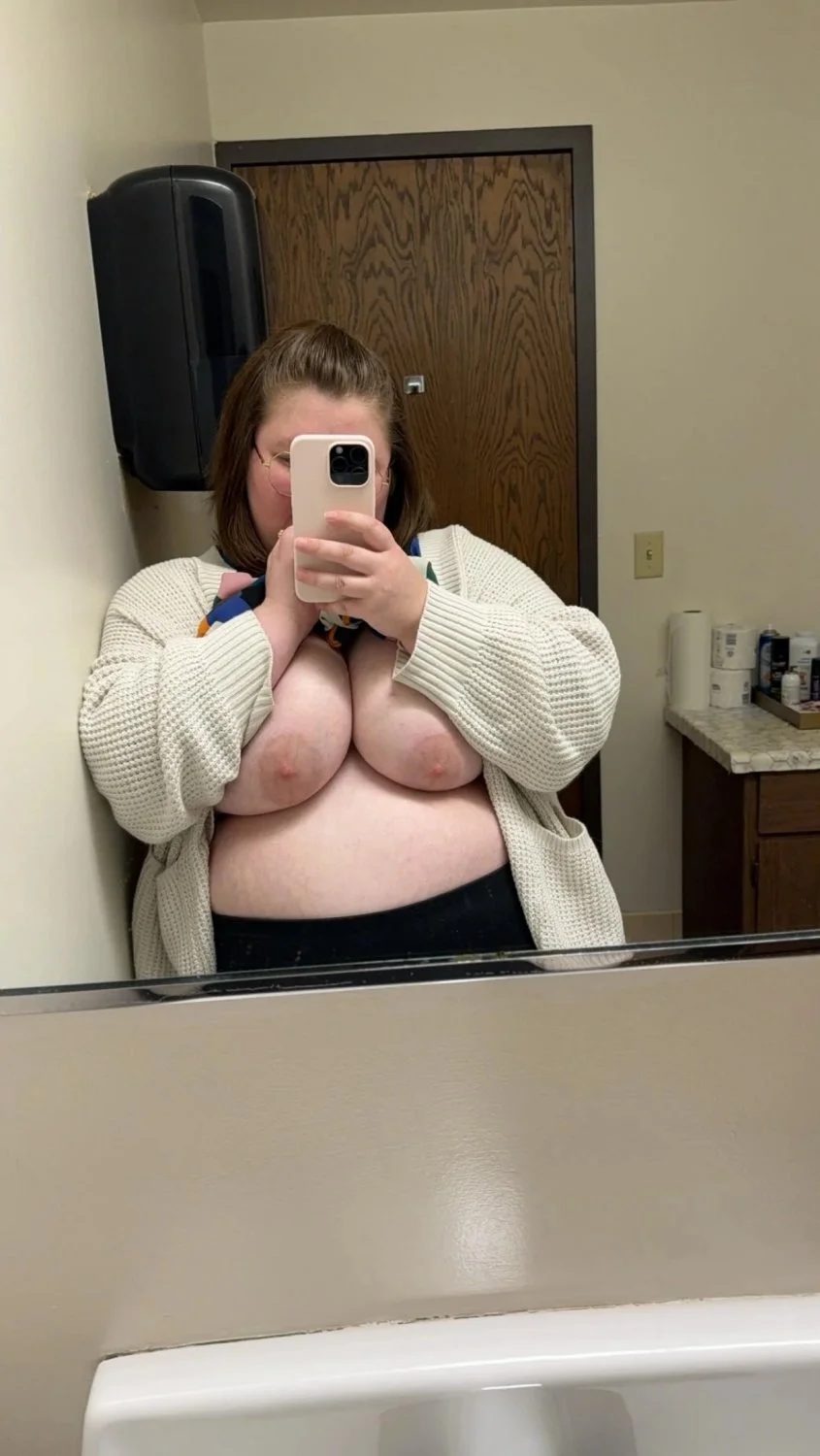 Midwest BBW addicted to flashing her plump body in public restrooms image 6