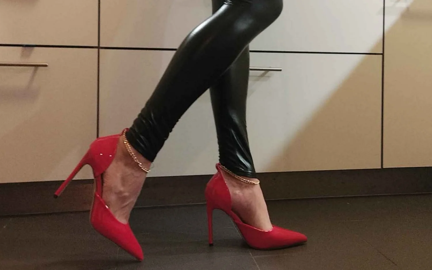Sexy red High Heels 👠🤩 main image