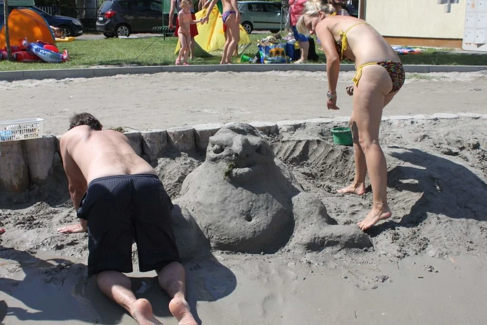 Milf Vacation image 11
