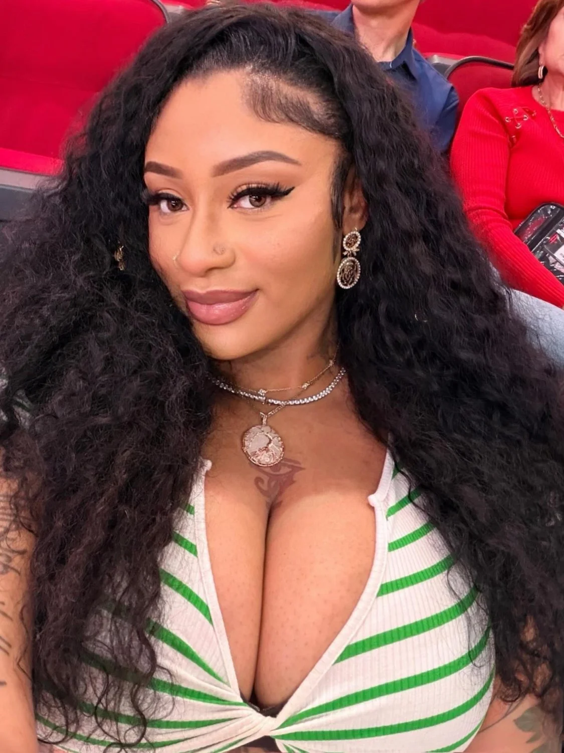 6'4 Tall Thick Gorgeous 🇳🇬 Amazon Milf.. <> Ex Baller🏀.. <> Instagram Influencer.. image 2