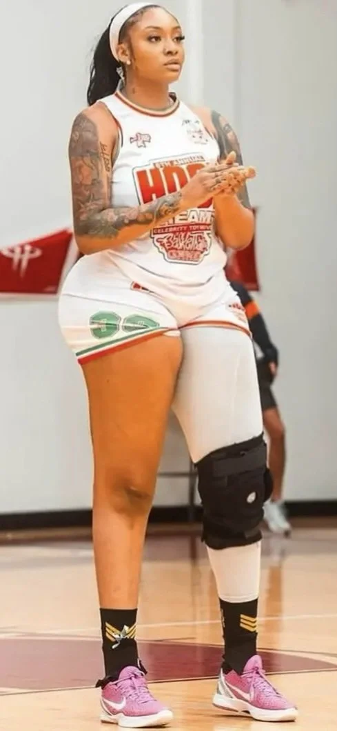 6'4 Tall Thick Gorgeous 🇳🇬 Amazon Milf.. <> Ex Baller🏀.. <> Instagram Influencer.. image 9
