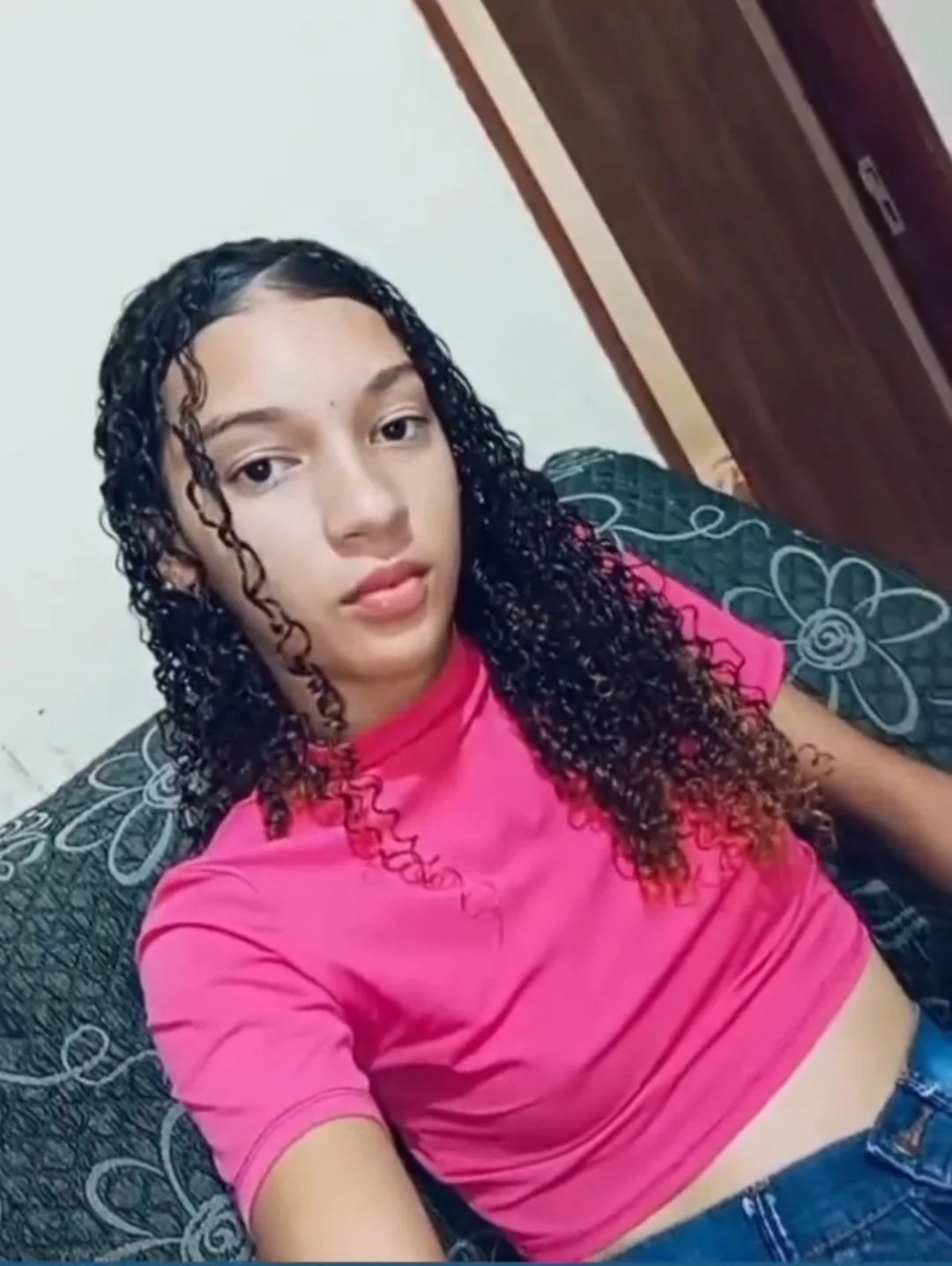 Confiou e Vazou fotos de novinha mostrando os peitinhos pro amigo image 5
