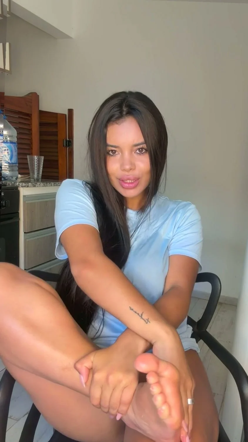 🔞 wet tight ass pussy eating wet dripping cum 🫦💦 My OF image 4