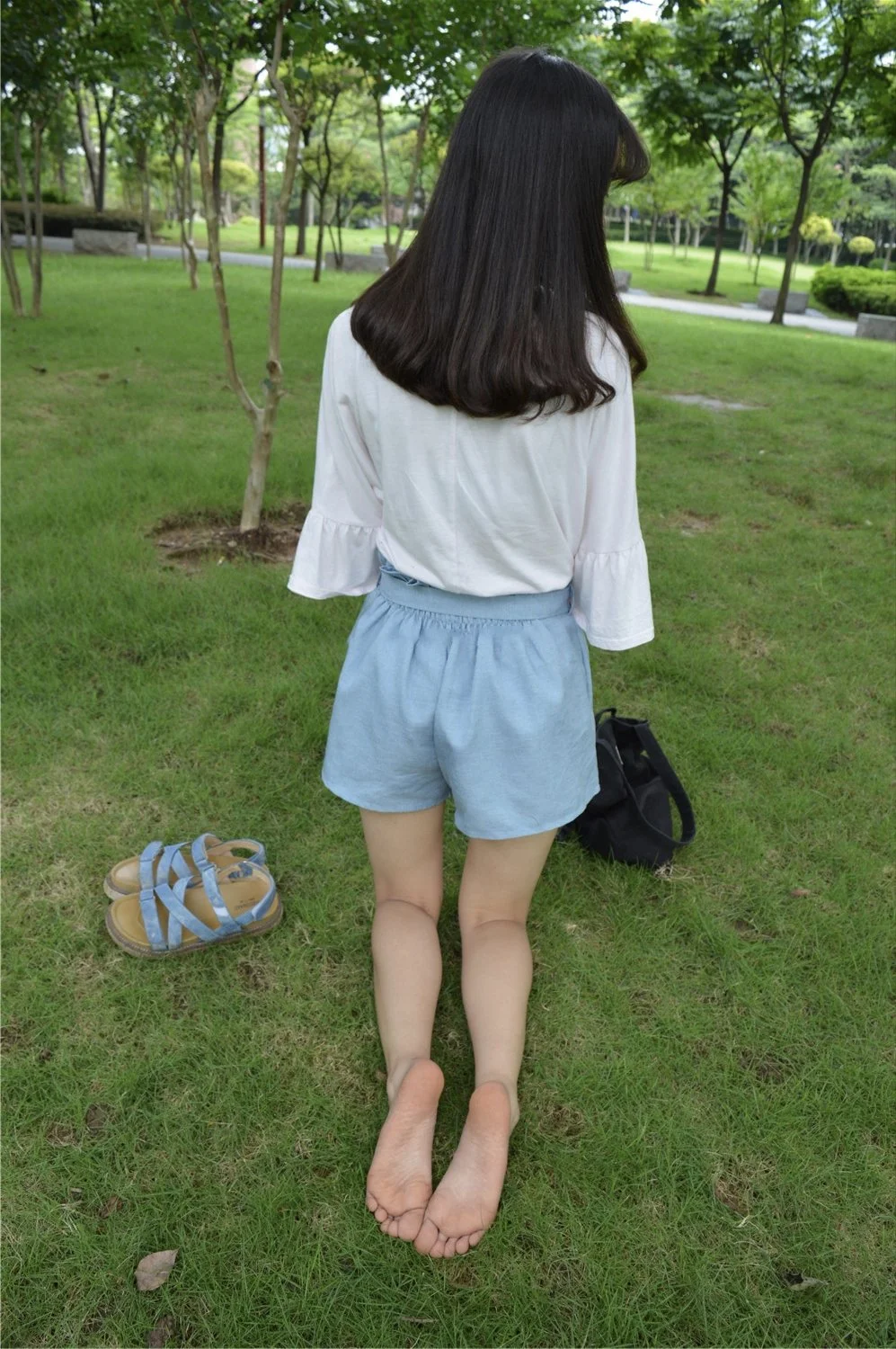 Beautiful Chinese Feet & Soles! s2 image 2