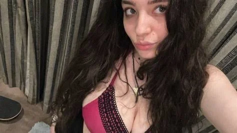 Kayleigh big titty Jew from South Africa image 15