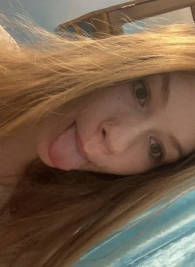Novinha ruivinha safada vazada depois de mandar nudes pro ficante!! novinha, vazou, vazada, amador image 5