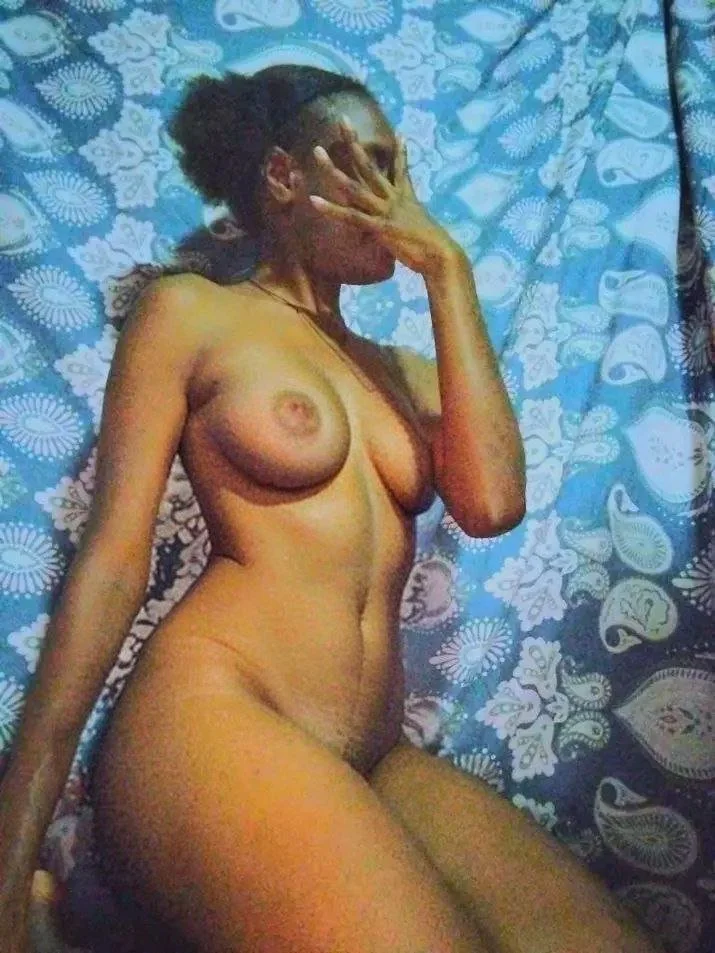 Teen with tits🇵🇬 image 2