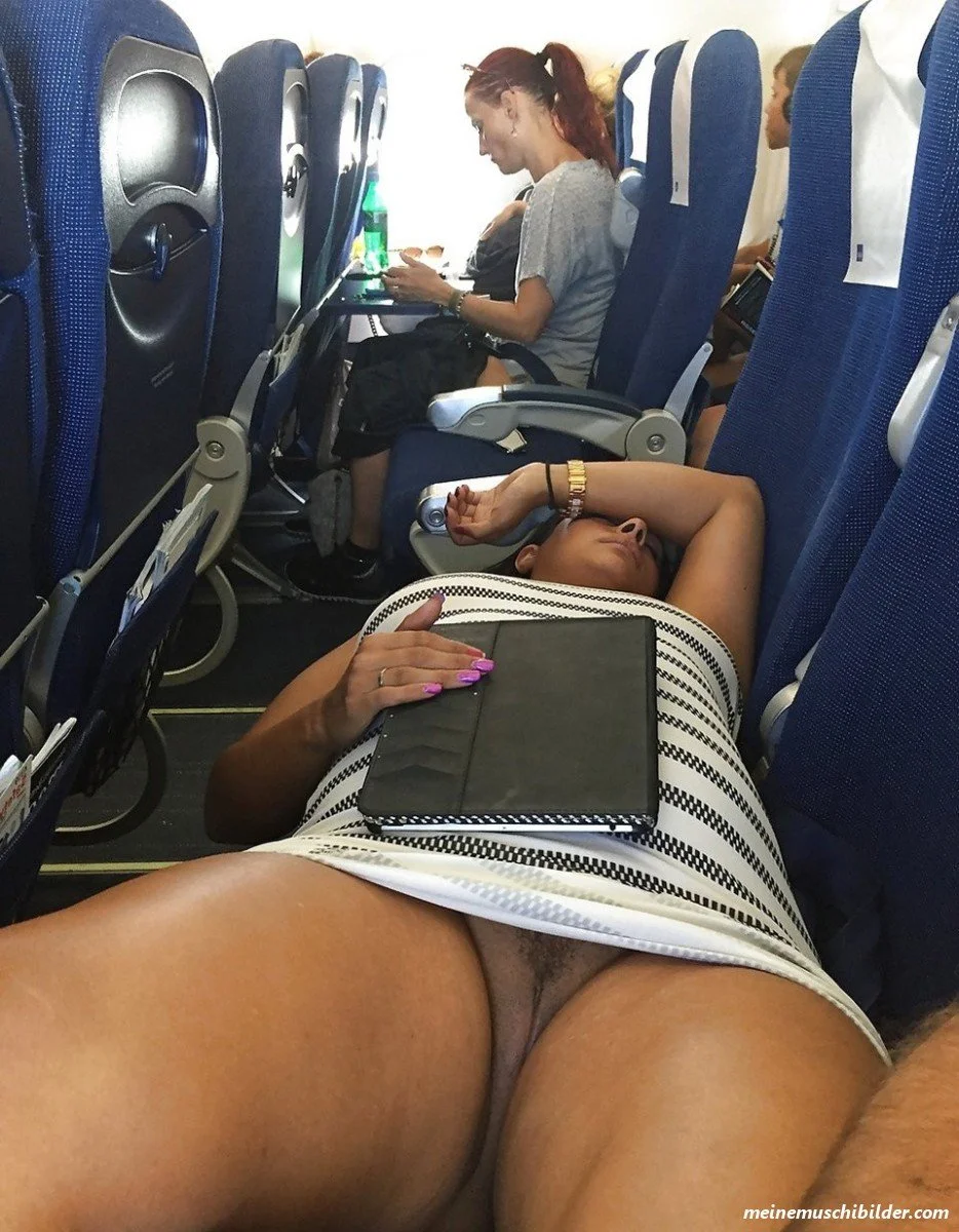 Upskirt 14 image 38