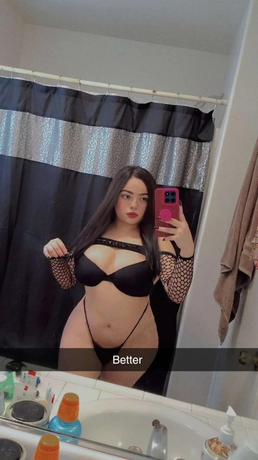 Thick Cali Latina image 18