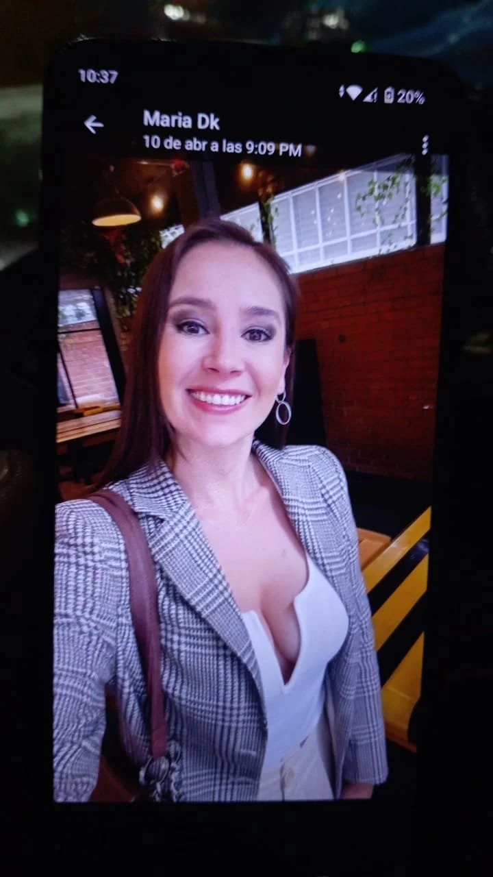Maria DKauskov casada conductora boliviana de noticias vende contenido image 16