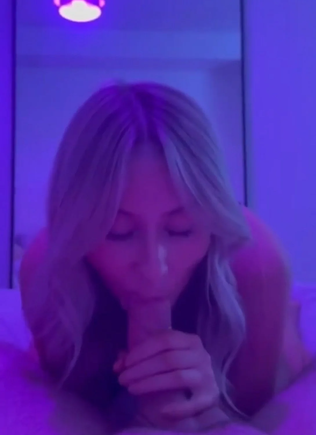 Cute gf sucking dick main image