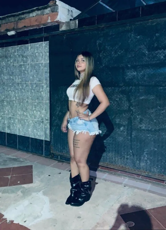 Pendeja fiestera no sabe quien la embarazó image 4