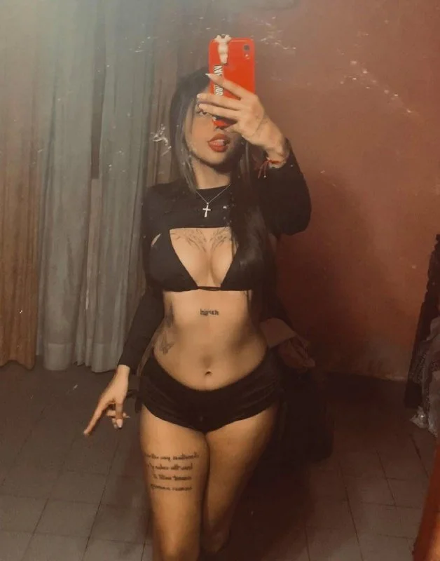 Pendeja fiestera no sabe quien la embarazó image 7
