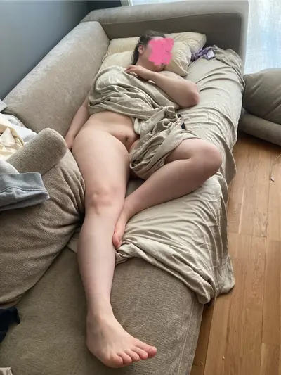 Spying on my wife’s fat pussy while she sleeps. Dm open cover image