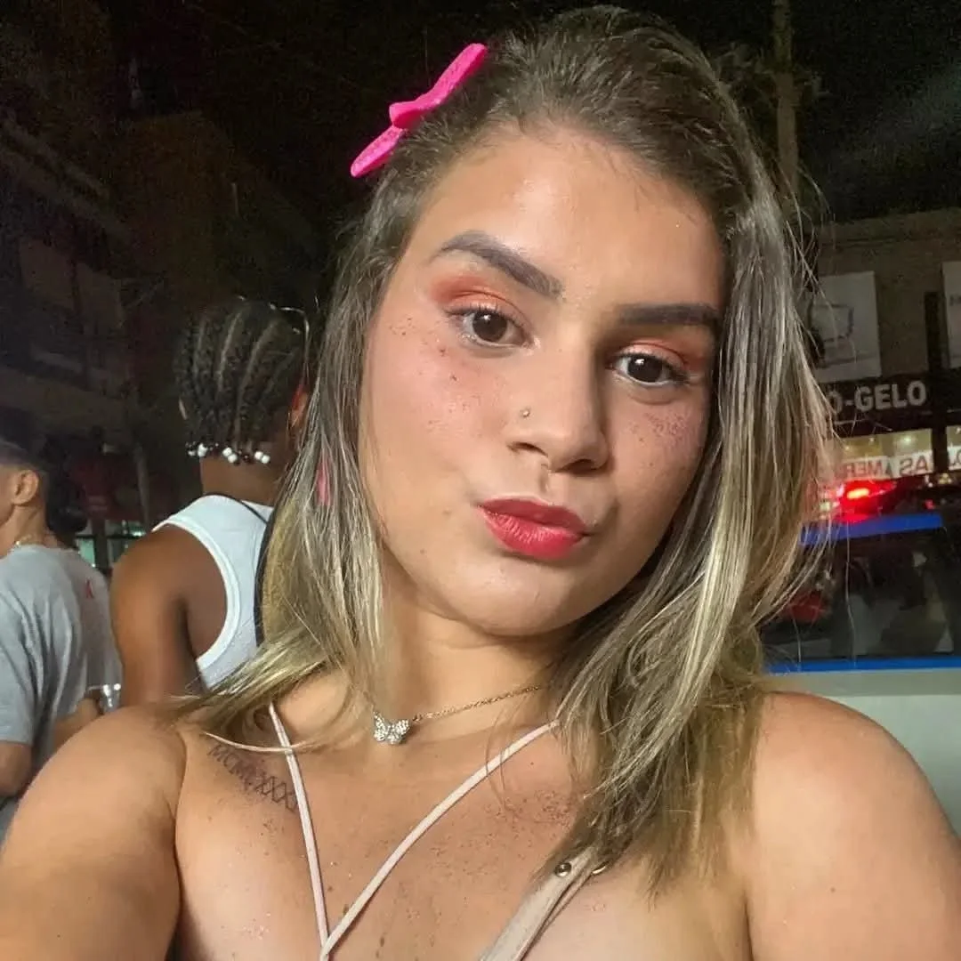 Novinha gostosa image 5