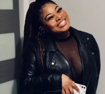 Toronto Baddie showing off her tits cover image