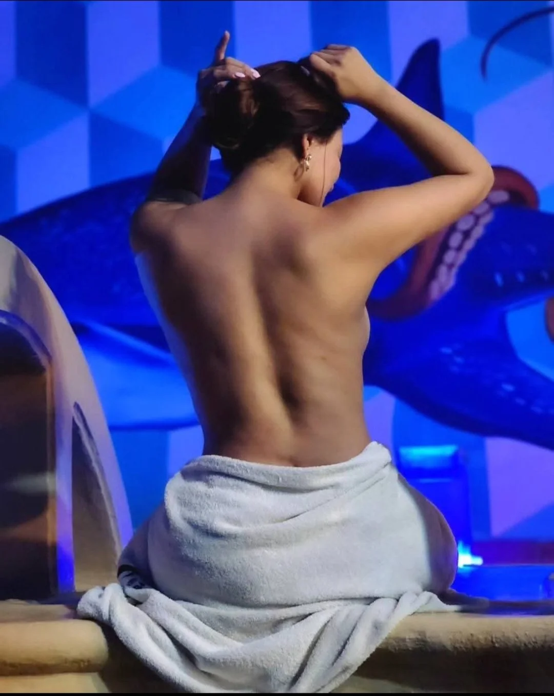 20250209_151452_Presentadora hondureña🇭🇳 main image