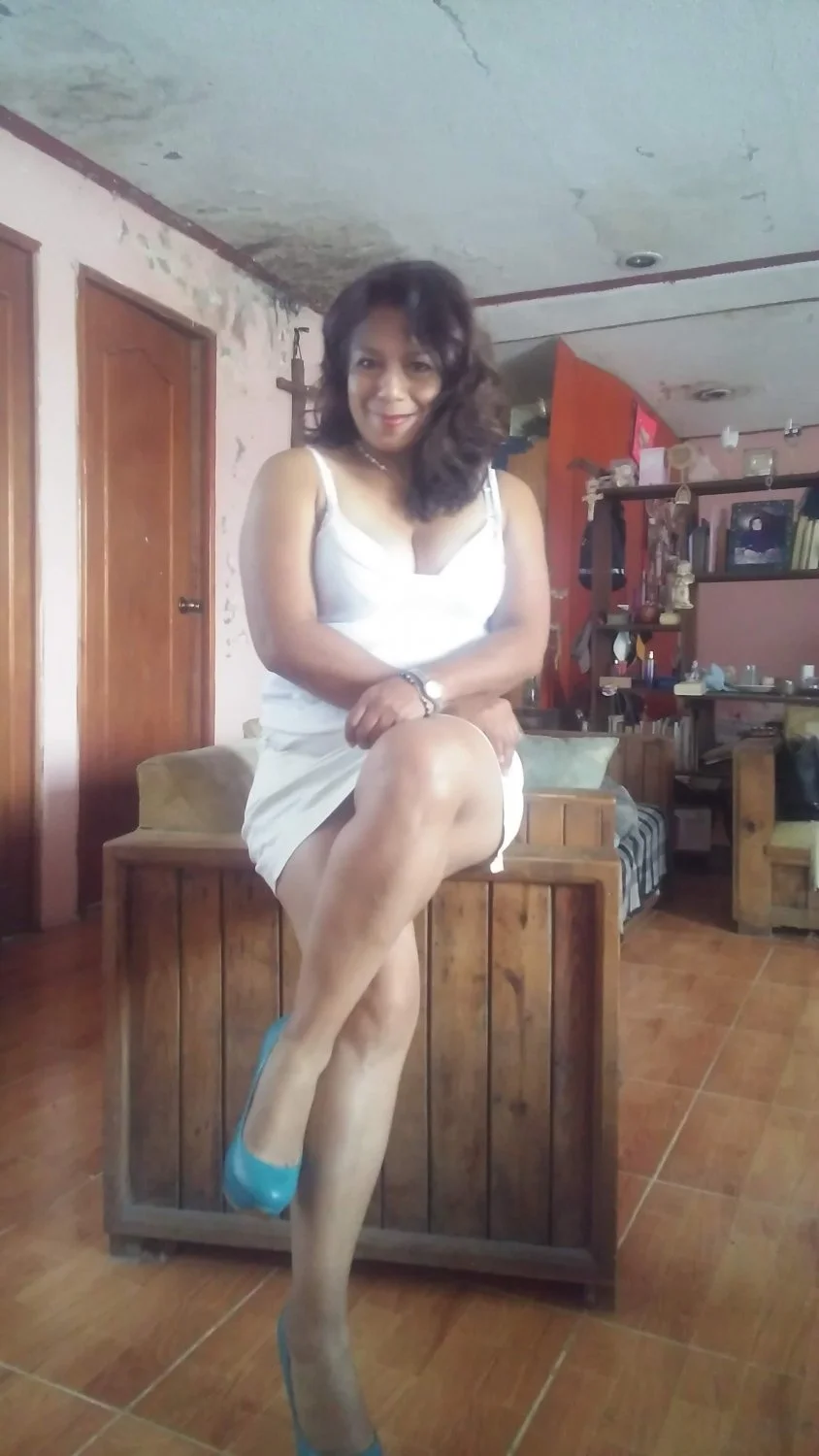 La primera putita de las Jiménez image 19