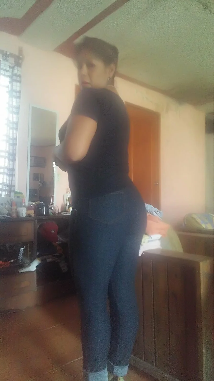 La primera putita de las Jiménez image 22