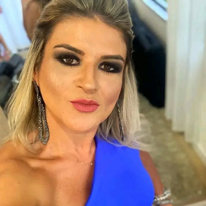 Gostosa fitness mostrando tudo. 😍😋 main image