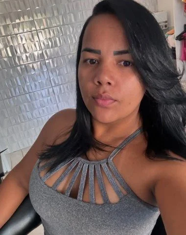 Gessica Gomes caiu na net no show henrique juliano image 4