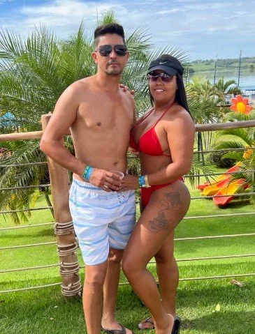Gessica Gomes caiu na net no show henrique juliano image 6
