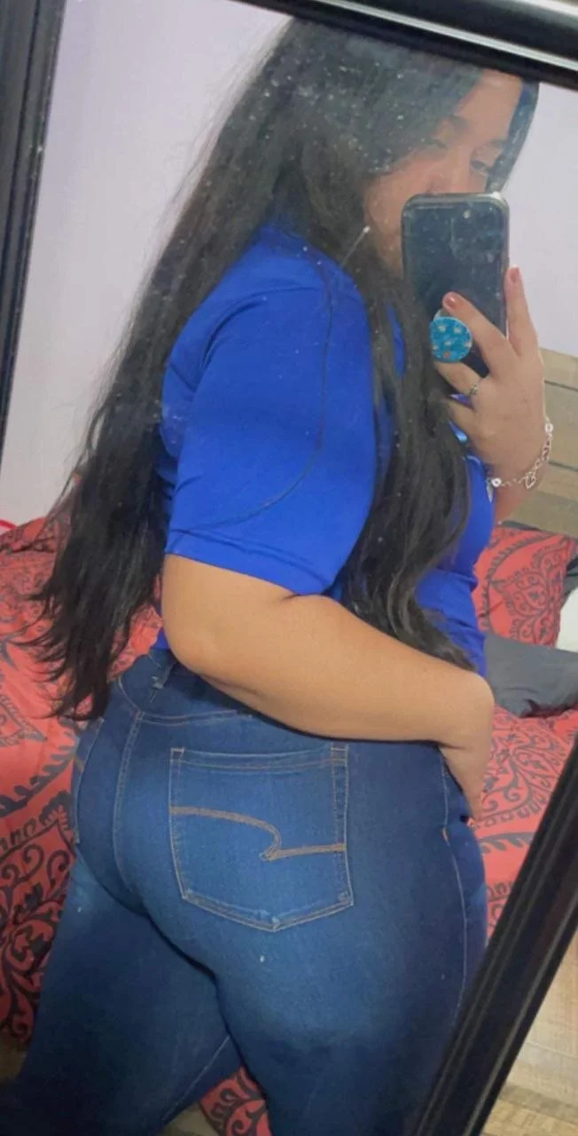 Thicc Venezuelan babe Mary Angel displays her curvy ass and huge milky tits image 6