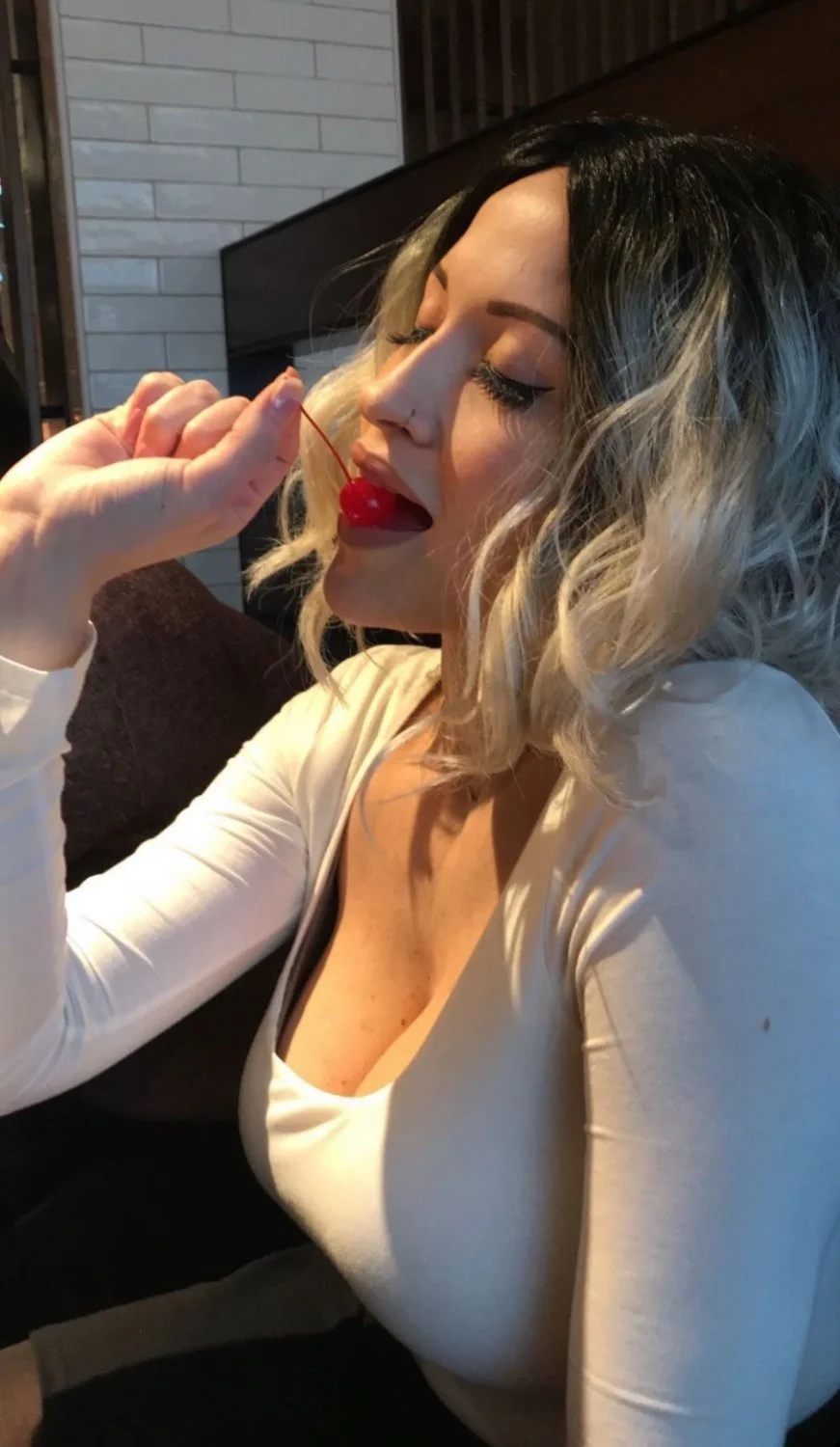 Fat boobs of 36yo milf exposed image 2