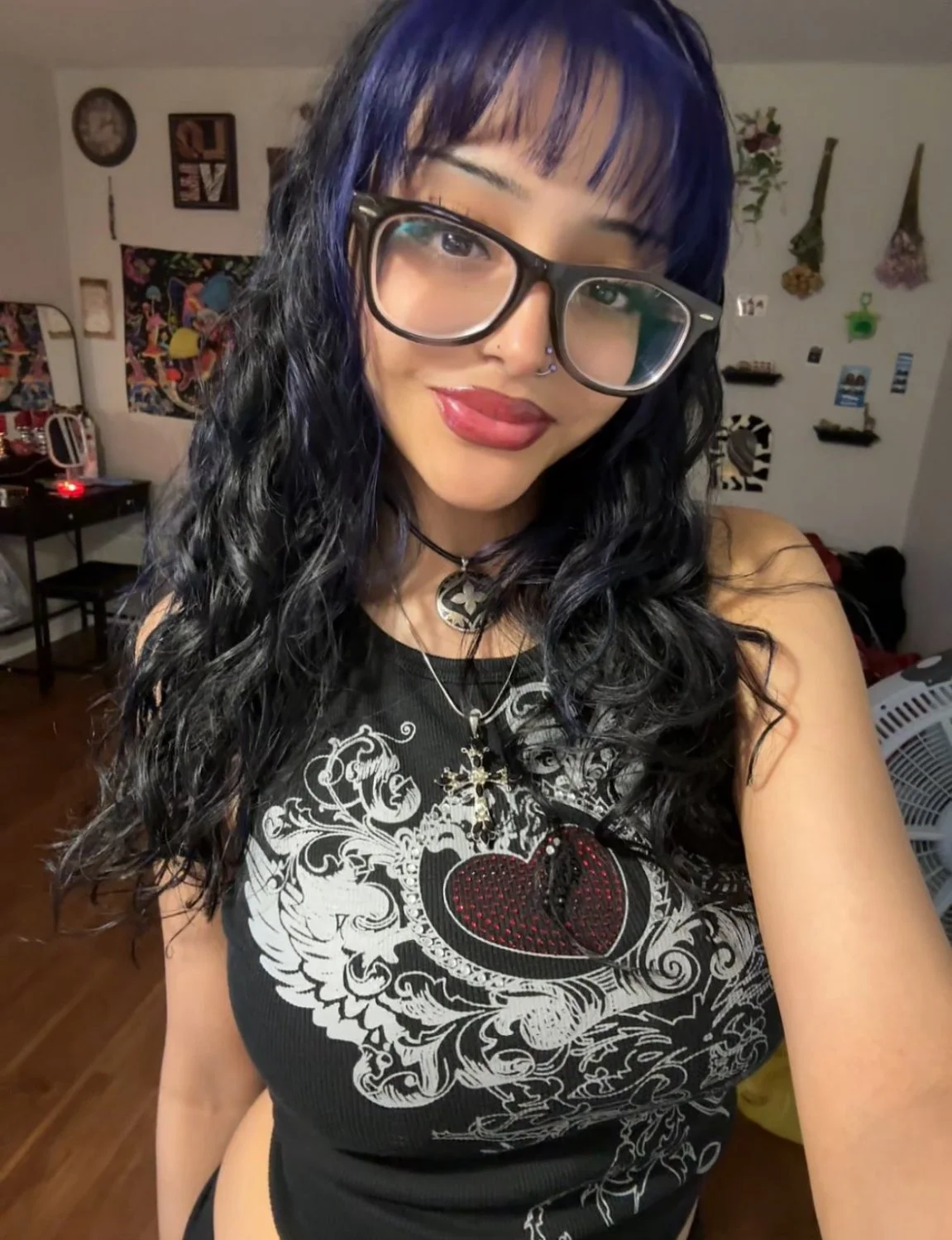 Pretty latina with glasses image 2