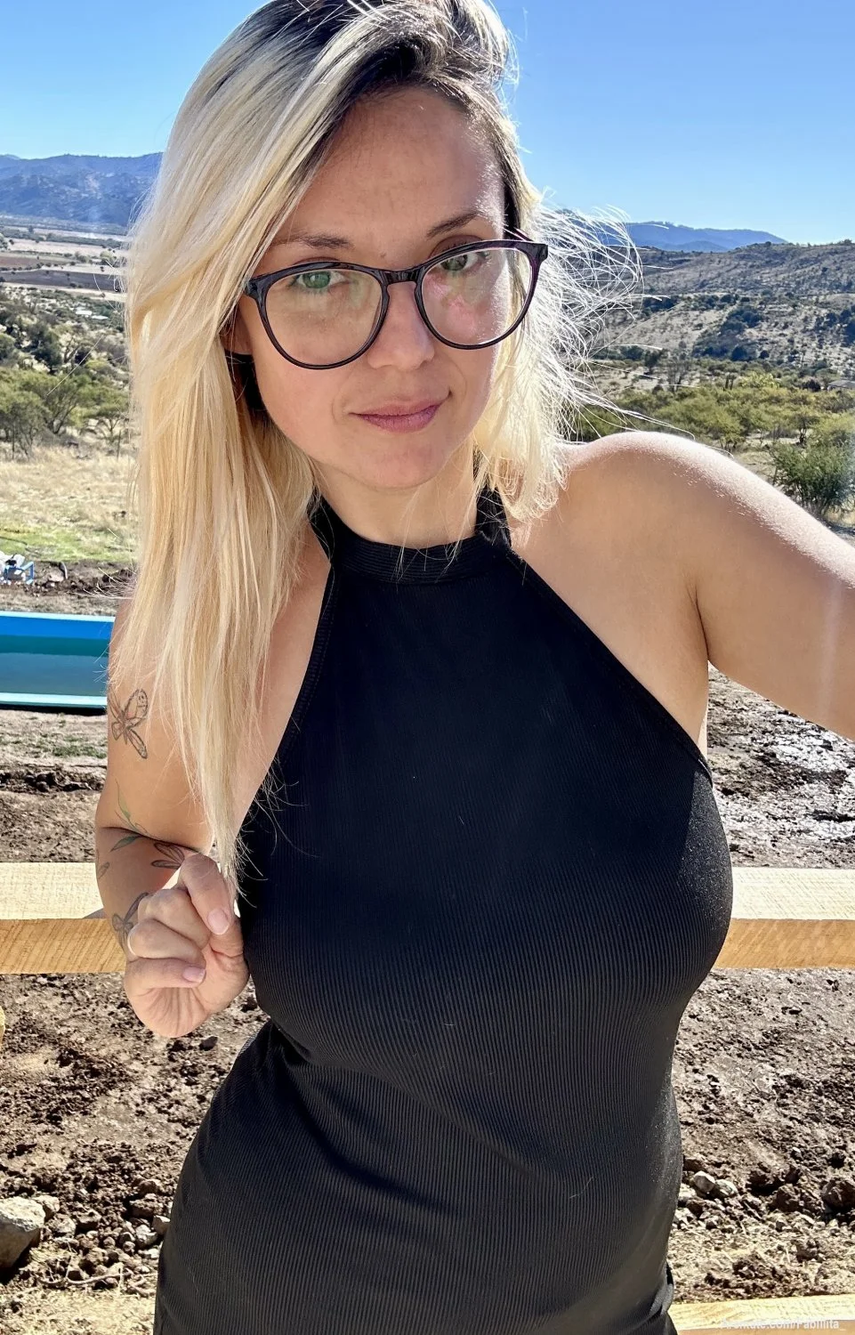 Putita mostrándose image 17