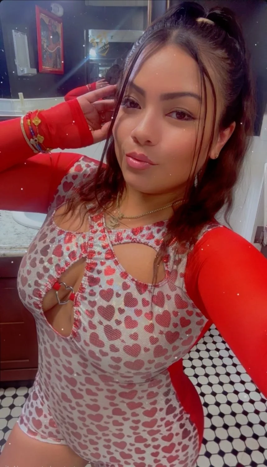 Thick Peruvian 🇵🇪 Milf from CT (currently working on getting more material from her) image 15