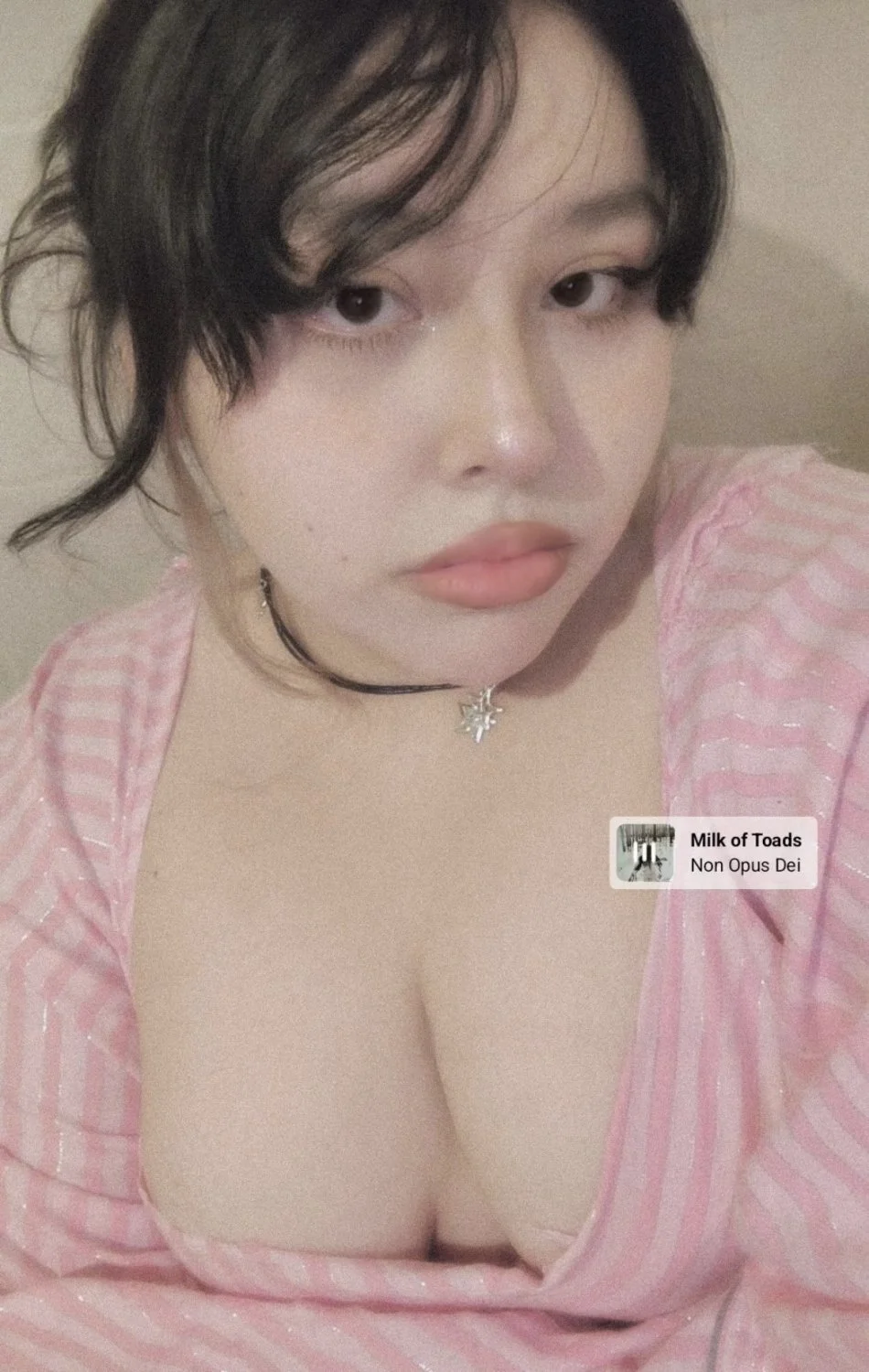 Sexy latina image 7