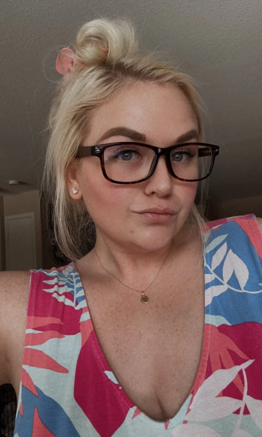 Hot Big Tits Blonde image 23