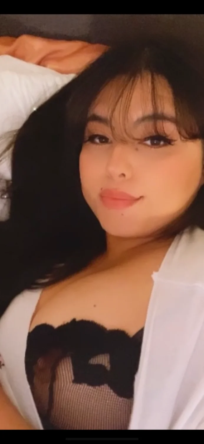 Big booty Latina image 7