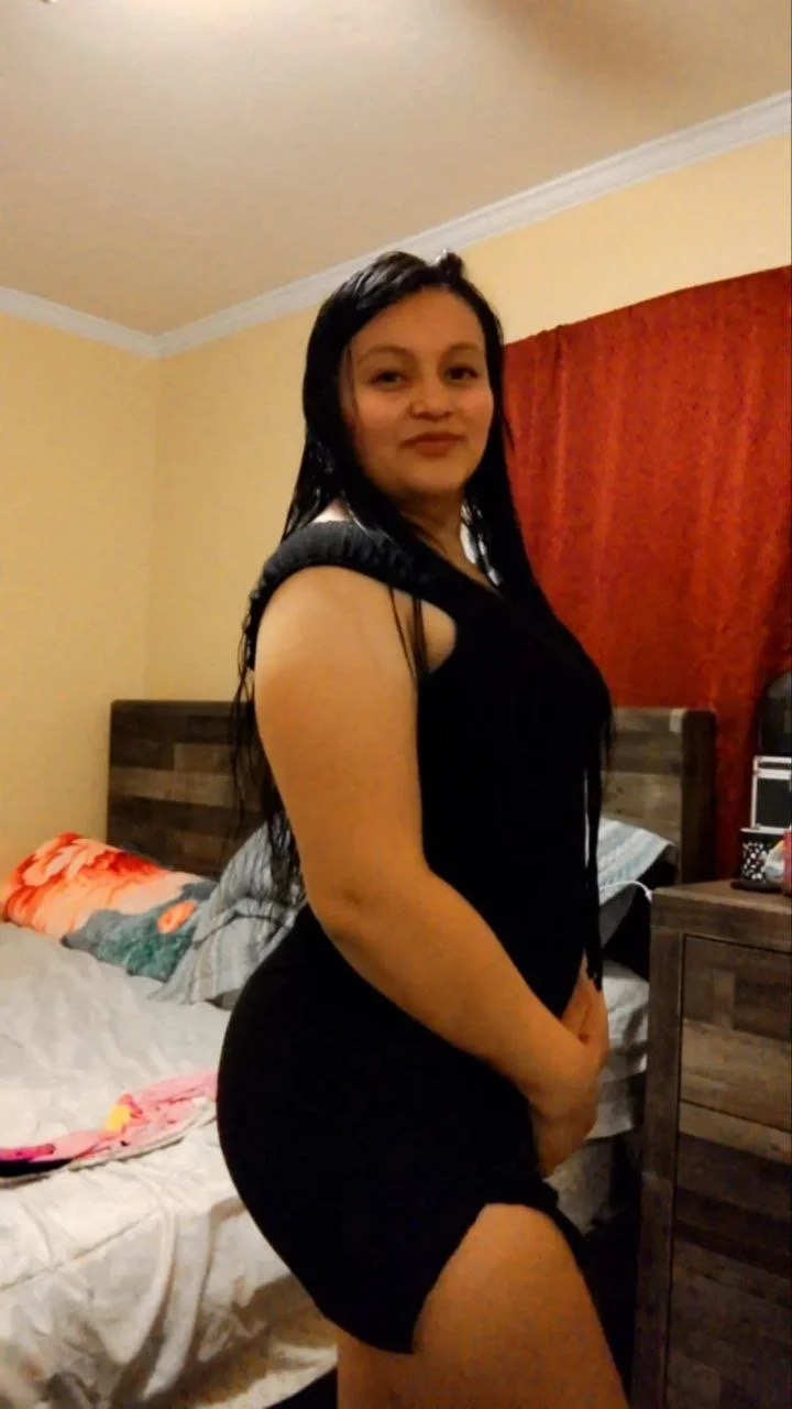 Chapina cachonda manda nudes pero dice que no es una puta 🤣 image 4