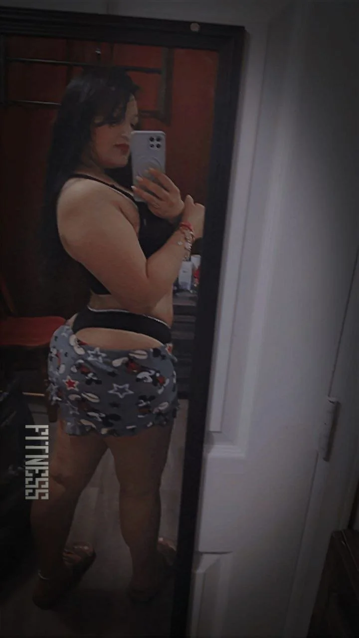 Chapina cachonda manda nudes pero dice que no es una puta 🤣 image 5