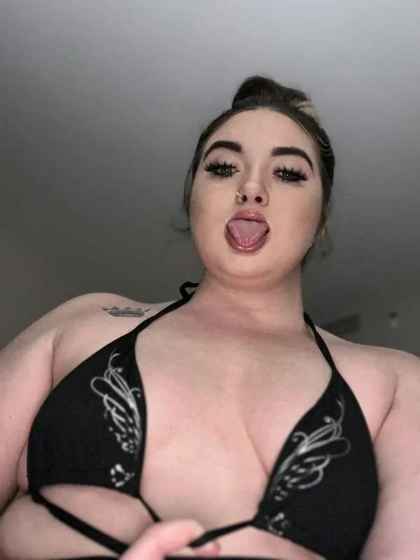 True barbie sucking bbc repost so I can upload video dm for socials shared by ex bf image 16